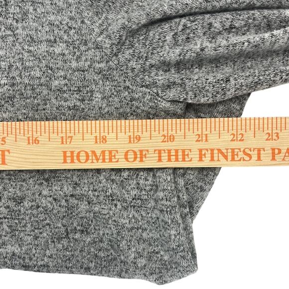 Just in 💫| Juicy Couture Rhinestone Embellishment Women's Pullover Top - Picture 9 of 9